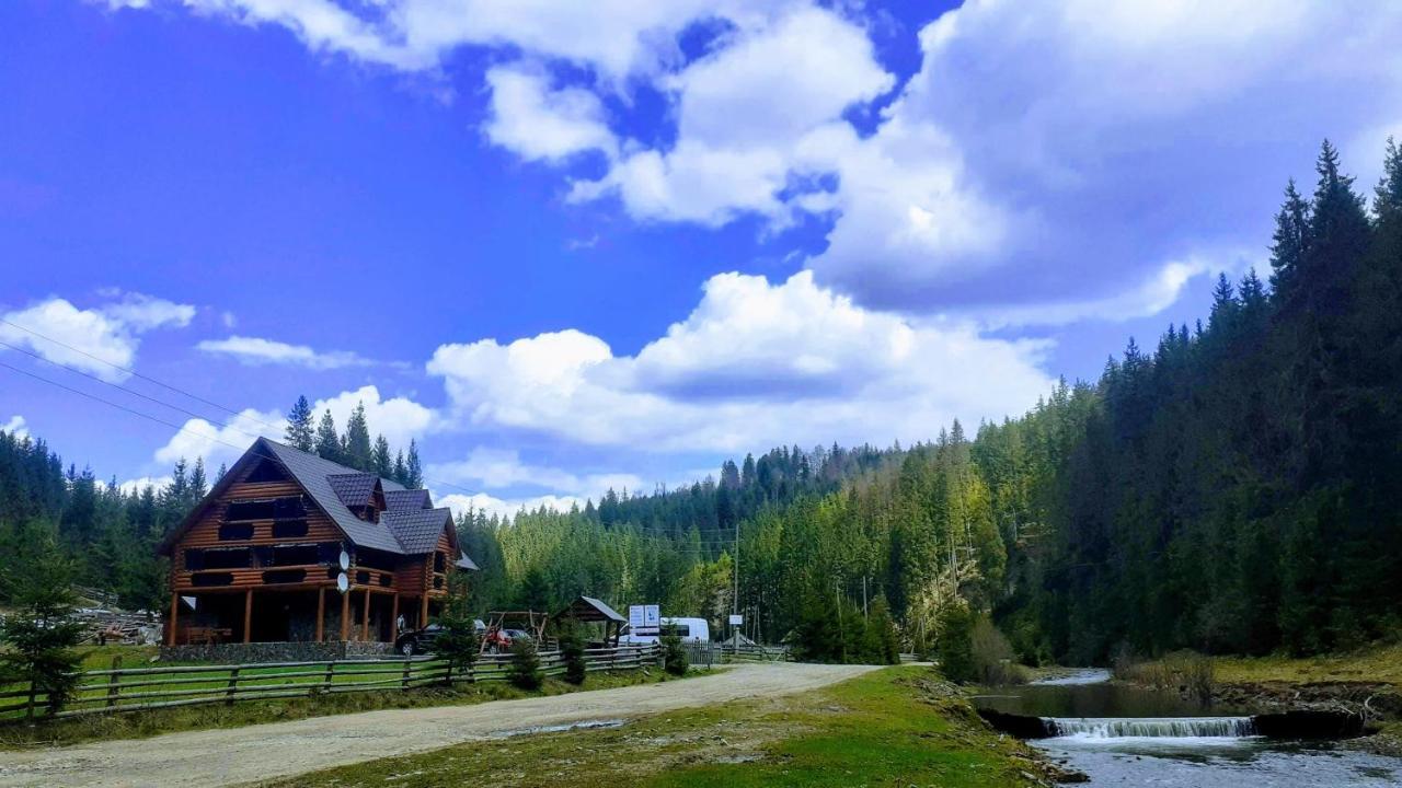 Маєток Горгани Otel Synevyrsʼka Polyana Dış mekan fotoğraf